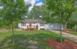 25605 S Lake Annette Road, Freeman, MO 64746