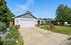 1931 Gemstone Dr, Walla Walla, WA 99362