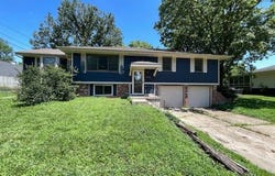 1202 Blueberry Dr, Harrisonville, MO 64701