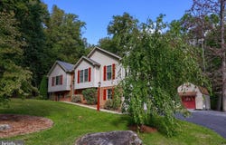 1475 TURNPIKE RD, ELIZABETHTOWN, PA 17022