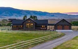 17 Packstring Trail, Livingston, MT 59047
