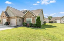 44 Sunset Cove Drive, Rossville, GA 30741