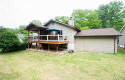 1061 Treetop Trail Drive, Manchester, MO 63021