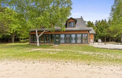 4721 LAKE OF THE WOODS Road, STURGEON BAY, WI 54235