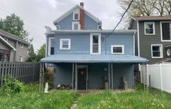 94 Liberty St, Tiffin, OH 44883