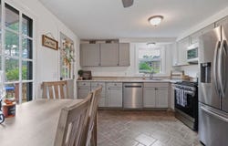 7 Nelson Street, Nashua, NH 03063