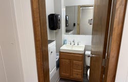517 Rhey St, Waterloo, IA 50703