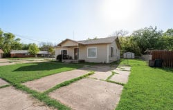 132 San Saba Avenue, Benbrook, TX 76126