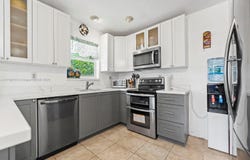 9350 SW 165th St, Palmetto Bay, FL 33157