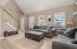585 Turnpike St, Easton, MA 02375