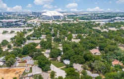 200 Burton Drive, Arlington, TX 76011