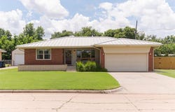 2660 Lakeside Drive, Oklahoma City, OK 73120