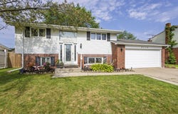 9776 Monroe Boulevard, Taylor, MI 48180