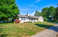 1107 S Griffin Street, Grand Haven, MI 49417