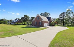 2143 Trails End Drive, Kinston, NC 28504