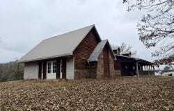 374  Avon Road, DeQueen, AR 71832