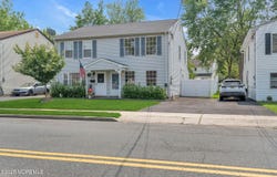 34-1 Green Grove Avenue, Keyport, NJ 07735