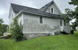 204 NE 7th Street, Leon, IA 50144