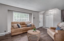 1932 E Sheridan Bridge Lane E, Olathe, KS 66062