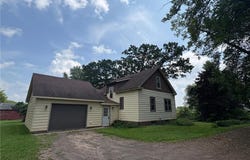 100 Stark Road, Harris, MN 55032