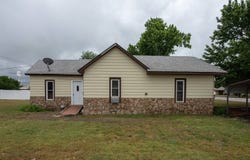 220 North Washington, Arnett, OK 73832