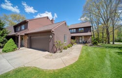 1819 Wedgefield, Jackson, MI 49201