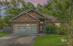 116 Pineview Circle, Daphne, AL 36526