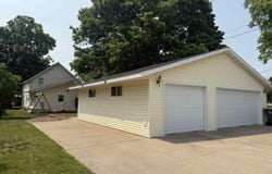 412 N Wacouta Avenue, Prairie Du Chien, WI 53821