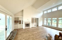 5600 Farmhouse Dr, Crestwood, KY 40014