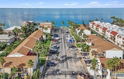 208 W Kingfish St., South Padre Island, TX 78597