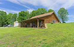 14266 Able Road, Houston, MO 65483