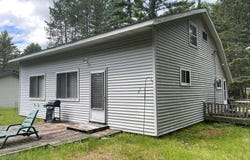 8127 RAINBOW DR E, St Germain, WI 54558