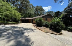5 Ridgewood Drive, Cartersville, GA 30120