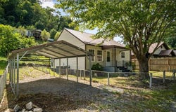 30 Westwood Drive, Cabin Creek, WV 25035