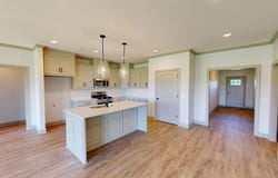204 Cambridge Dr, Headland, AL 36345