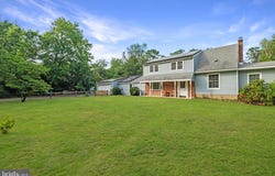 2 HOLLY DRIVE, MEDFORD, NJ 08055
