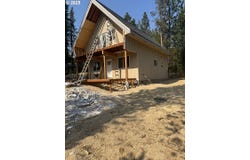 141911 BLUE SKY WAY, Crescent Lake, OR 97733