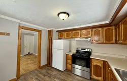 515 W ONOTA STREET, MUNISING, MI 49862
