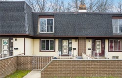 6462 State Road unit: 04, Parma, OH 44134