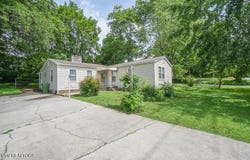 1209 Redwood Ave, Maryville, TN 37803