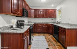 116 Braeburn Drive, Ocean Springs, MS 39564