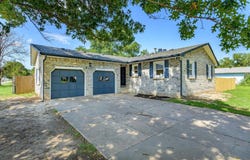 3026 W Hadden Ave, Wichita, KS 67217-1328