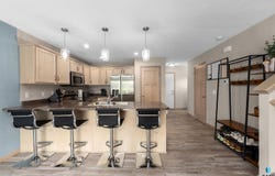 2413 S Ronsiek Ave, Sioux Falls, SD 57106