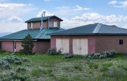 17 Aquaje Rd, Tres Piedras, NM 87577