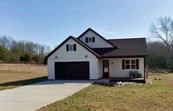 466 Bill Fuson Rd, McMinnville, TN 37110