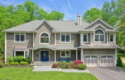 38 Sherbrooke Dr, Florham Park Boro, NJ 07932-2816