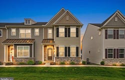 2481 ARTESIAN Way, LANCASTER, PA 17601