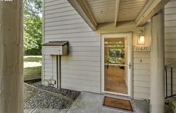 11670 SW BOONES BEND DR, Beaverton, OR 97008
