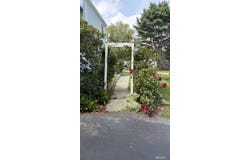 7 Massachusetts Road, Montville, CT 06370