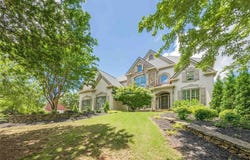 5825 LAUREL OAK Drive, Suwanee, GA 30024